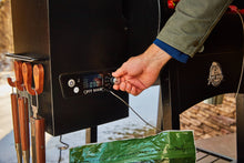 Load image into Gallery viewer, Classic 700 Sq. In. Wood Fired Pellet Grill with Flame Broiler - EK CHIC HOME