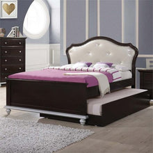 Load image into Gallery viewer, Alli 6 Piece Full Platform Bedroom Set - EK CHIC HOME