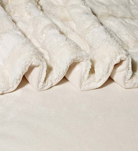 Luxurious Over-Sized Faux Fur Bed Throw Blanket  Cream - EK CHIC HOME