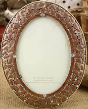 Load image into Gallery viewer, International Designs Peacock Green Jade Round Metal Photo Frames - EK CHIC HOME