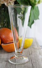 Load image into Gallery viewer, Napoleon Bee 5.1 oz Champagne Flutes - Set of 6 with the iconic French Bee - EK CHIC HOME