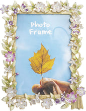 Load image into Gallery viewer, Floral Picture Frame 3.5x5, Vintage Photo Frame Made of Metal - EK CHIC HOME