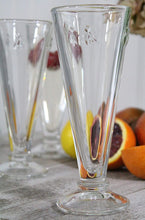 Load image into Gallery viewer, Napoleon Bee 5.1 oz Champagne Flutes - Set of 6 with the iconic French Bee - EK CHIC HOME
