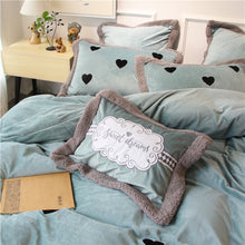 Load image into Gallery viewer, Luxury Velvet Flannel Sweet Heart Bedding Set - EK CHIC HOME