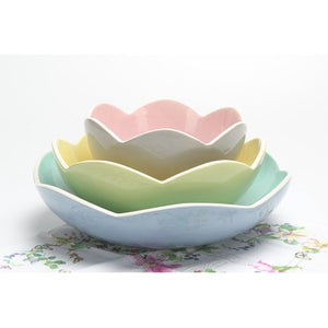 Floral Shaped Ceramic Nested Bowl, Set of 3 - EK CHIC HOME